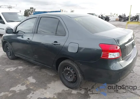 2011 Toyota Yaris z USA, uszkodzony, nr VIN JTDBT4K30B1403472